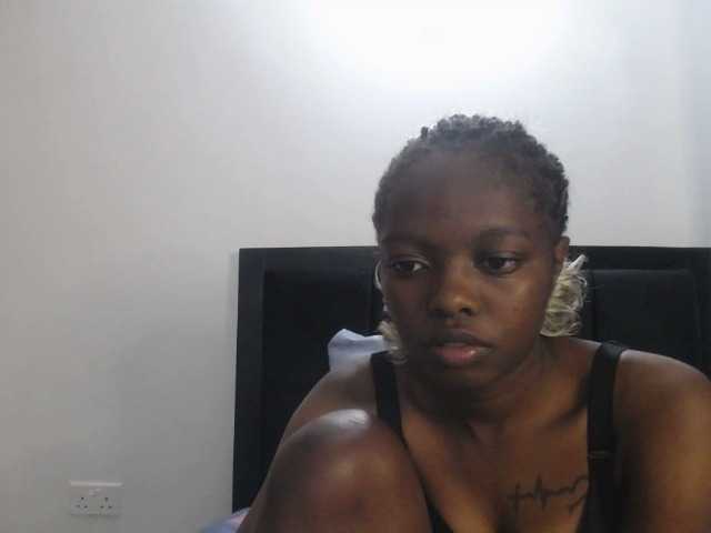 Paradisedoll's BongaCams show and profile