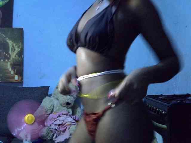 ExoticKiara1 webcam