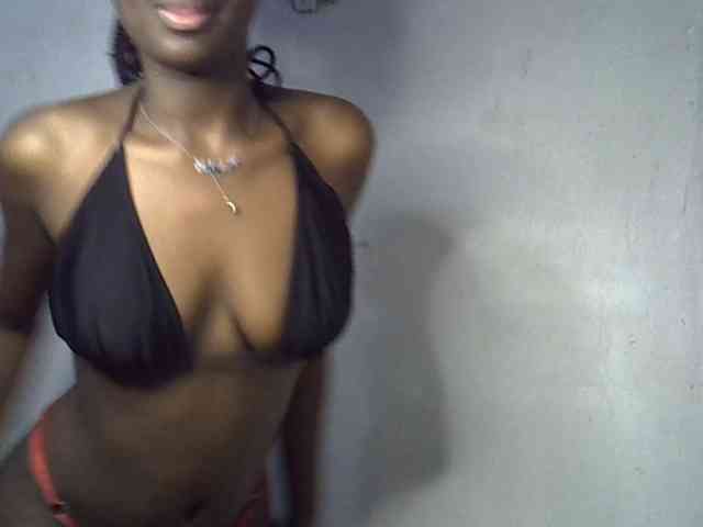 ExoticKiara1 webcam
