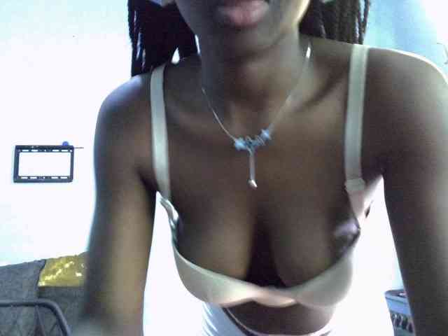 ExoticKiara1 webcam
