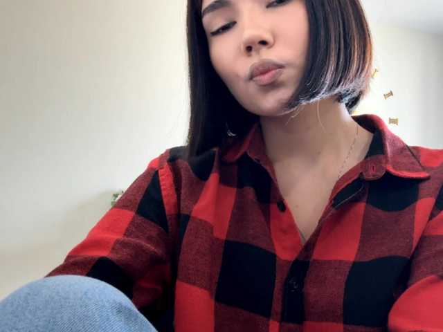 KeeshaSouthard's BongaCams show and profile