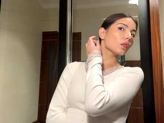 KeeshaSouthard's BongaCams show and profile