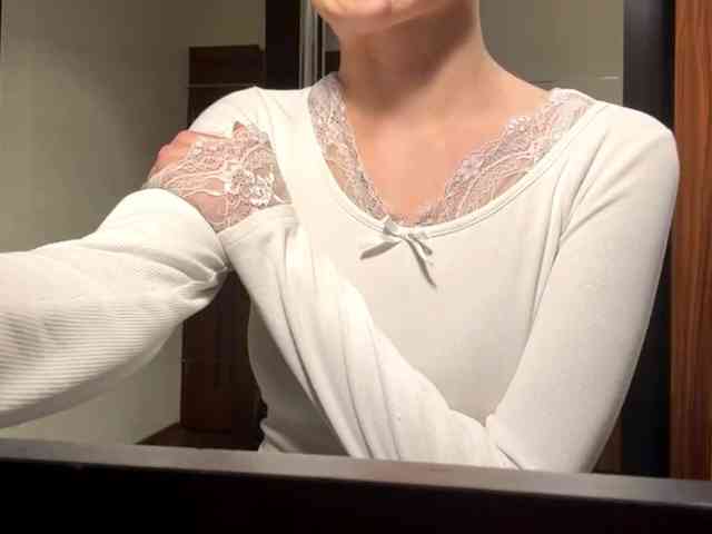 KeeshaSouthard webcam