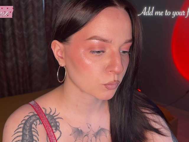 AriaBlance's BongaCams show and profile