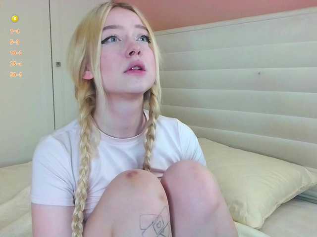 Erlenbayer's BongaCams show and profile