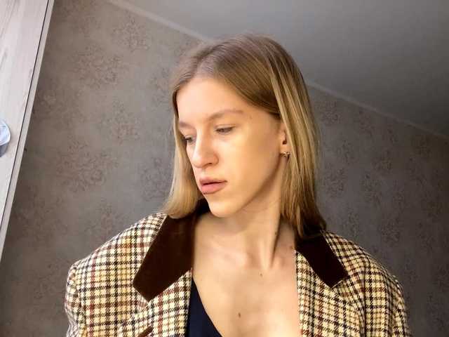 FloLifschitz's BongaCams show and profile