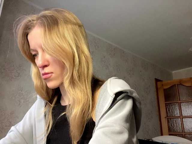 FloLifschitz Live Cam on BongaCams