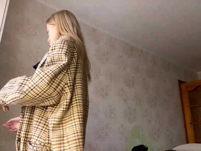 FloLifschitz's BongaCams show and profile