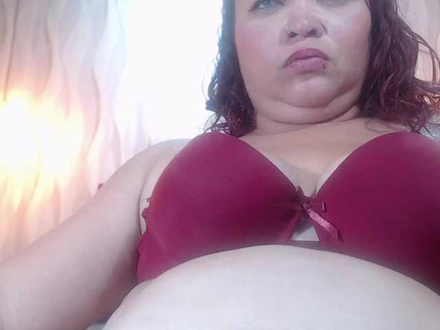 AngelicaMilf03 webcam