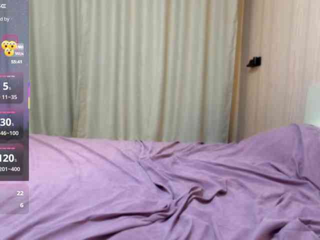 Emmy1221 Live Webcam on BongaCams