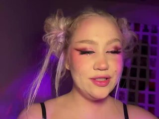 GlamorousBlonde Porn Show