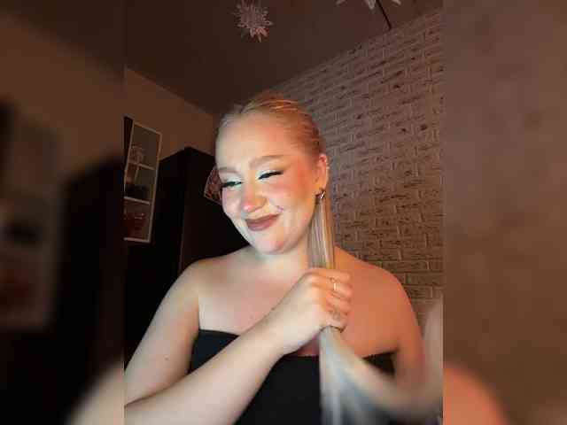 GlamorousBlonde GlamorousBlonde