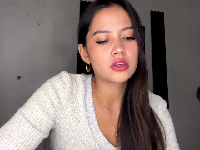 JacklynCharnley's BongaCams show and profile