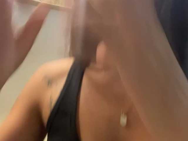 JacklynCharnley's BongaCams show and profile