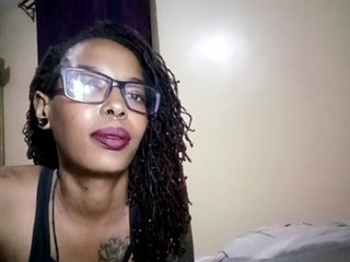 Cecillia-Essie Porn Show