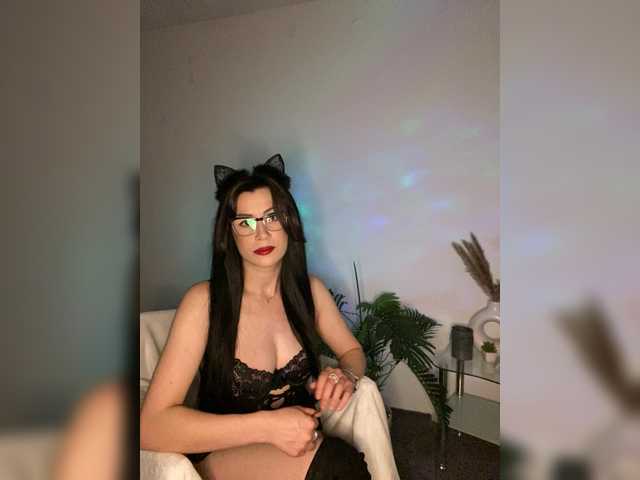 AnneBrunette6's BongaCams show and profile