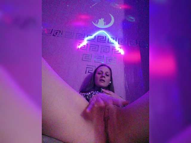 HelgaValkiriya's BongaCams show and profile