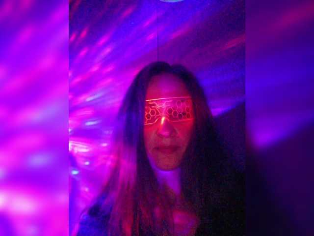 HelgaValkiriya webcam