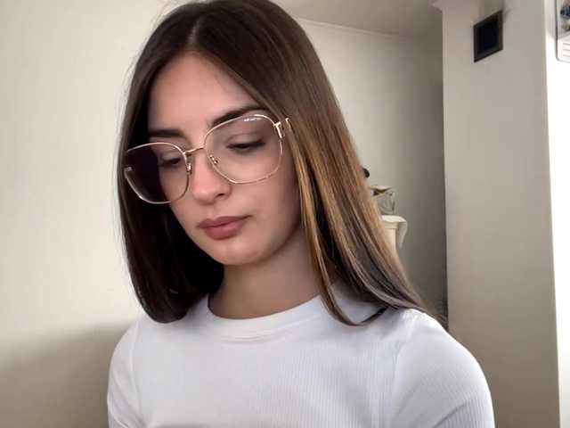 EraMinges's BongaCams show and profile