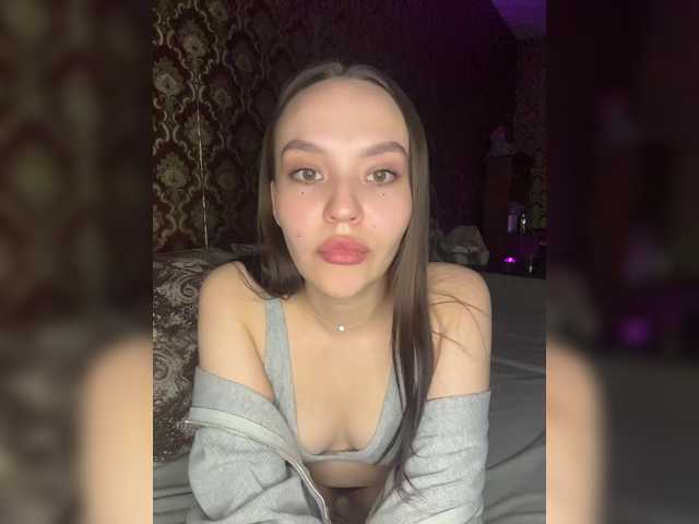 iALVINA's BongaCams show and profile