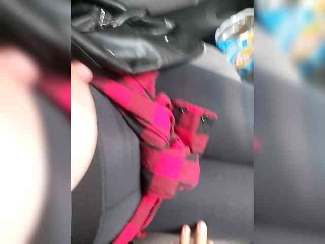 KrasivieNojki webcam