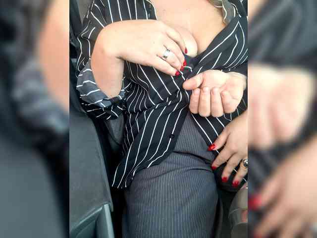 KrasivieNojki webcam