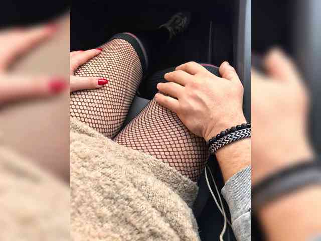 KrasivieNojki webcam