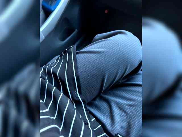 KrasivieNojki webcam