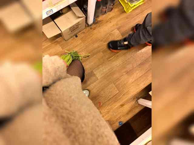 KrasivieNojki webcam