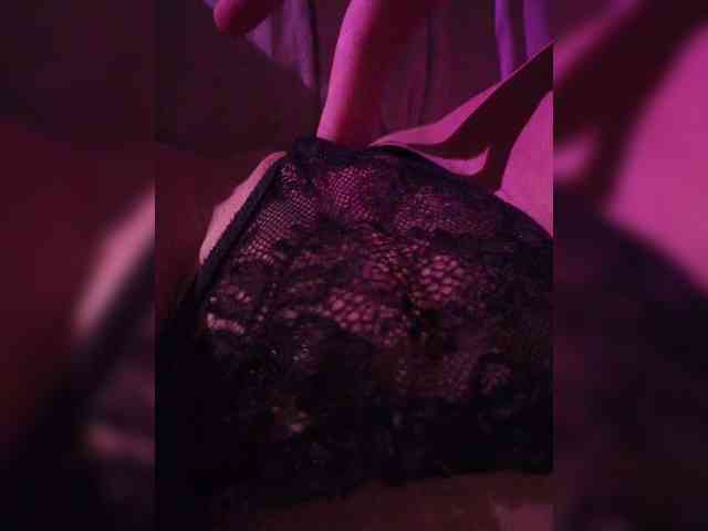 VeronicaHotts webcam