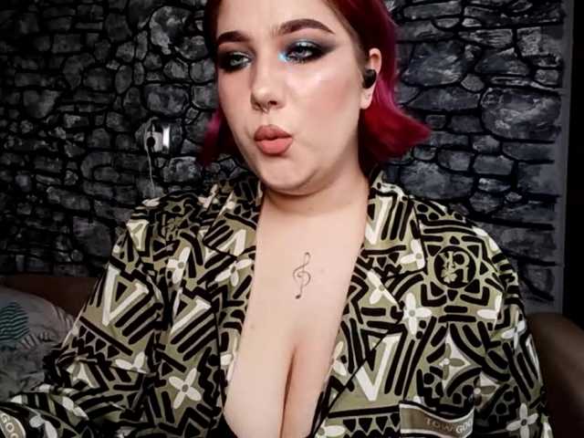 ShanikaSaid's BongaCams show and profile