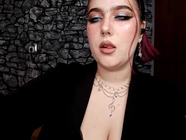 ShanikaSaid's BongaCams show and profile