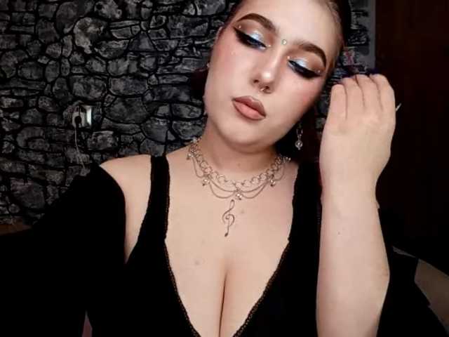 ShanikaSaid's BongaCams show and profile