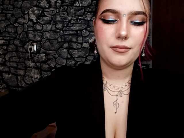 ShanikaSaid's BongaCams show and profile