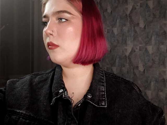 ShanikaSaid's BongaCams show and profile