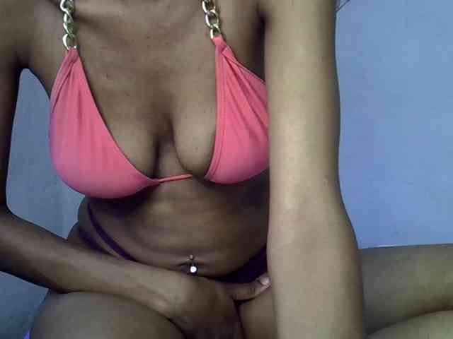 SheilaSexy19 Live Webcam on BongaCams