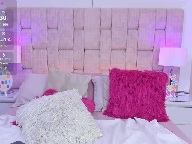 SeleneJackson's BongaCams show and profile