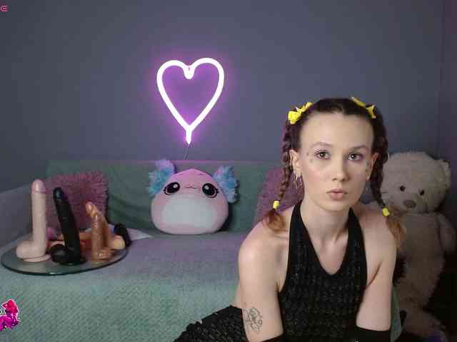 BeaDoll webcam
