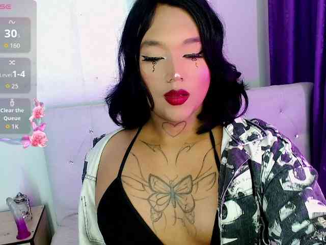 Isaqueenn Live Webcam on BongaCams