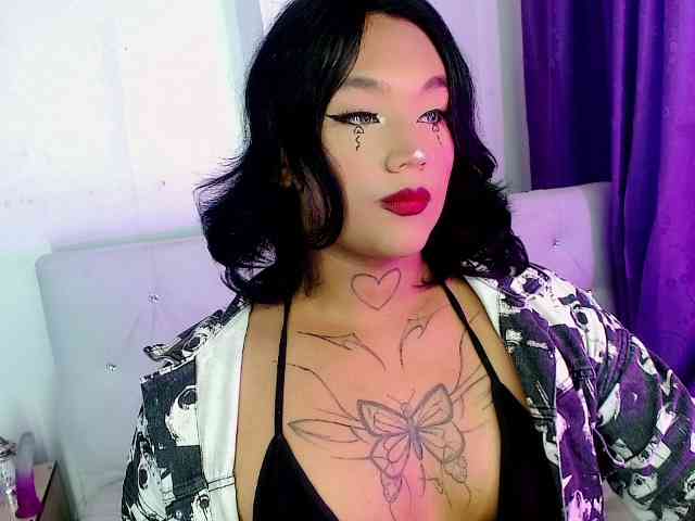 Isaqueenn Live Webcam on BongaCams