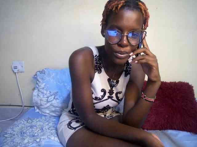 hott-ass Live Webcam on BongaCams