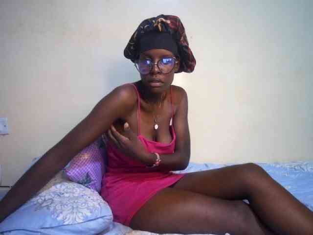 hott-ass Live Webcam on BongaCams