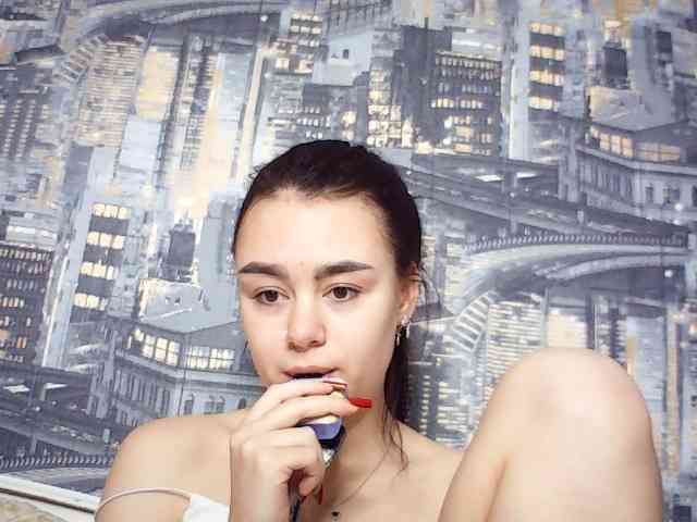 LunaDeLuxe666 Live Webcam on BongaCams