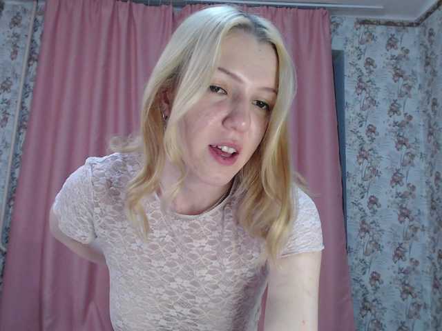 AlexandraXKitty's BongaCams show and profile