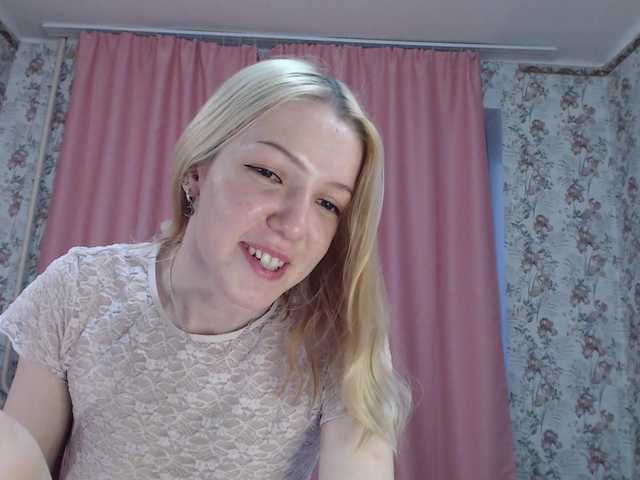 AlexandraXKitty's BongaCams show and profile