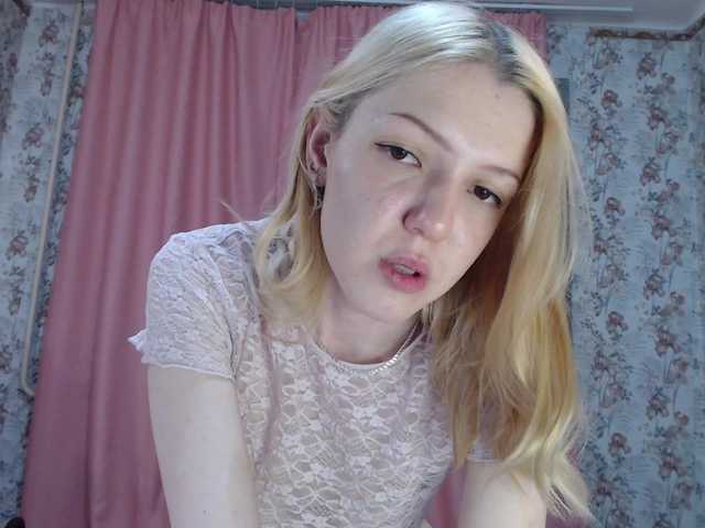 AlexandraXKitty's BongaCams show and profile
