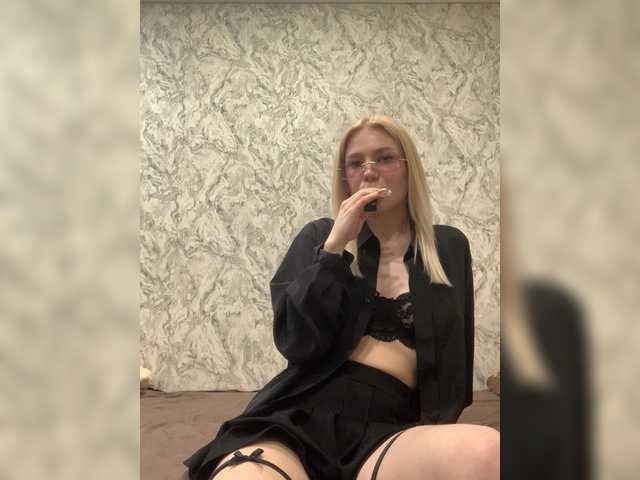 Alisabe's BongaCams show and profile