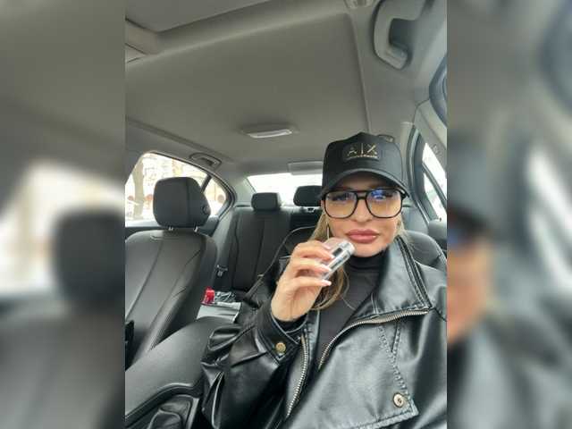 Kirakoks's BongaCams show and profile