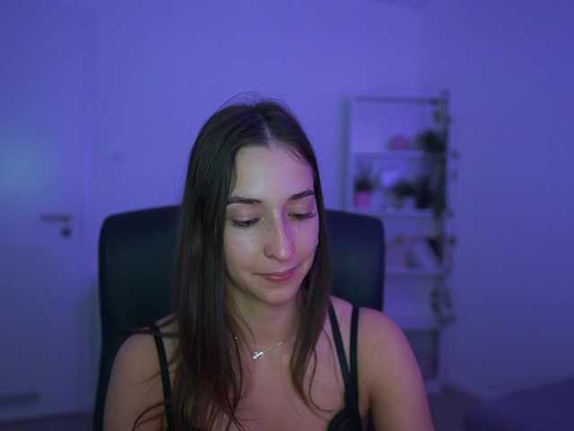 Crystalbrunette18 Live Cam on BongaCams