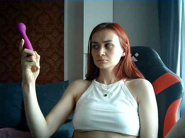 SweetQueen11 webcam